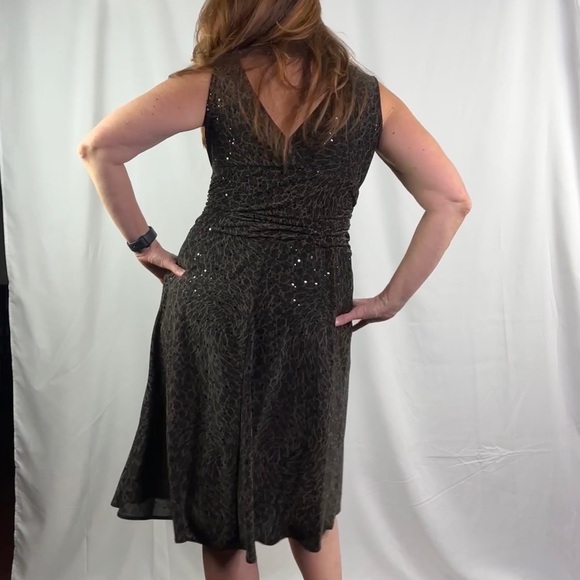 𝅺Ronni Nicole Brown Black Dress with Sparkles size 12 - Picture 3 of 9